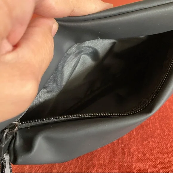 NEW! GASTON LUGA Black Spläsh Hip Fanny Pack Crossbody Bag Fannypack - Picture 7 of 12